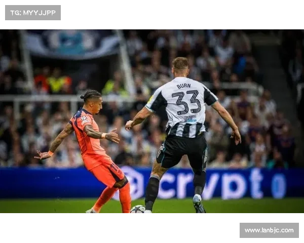 拉什福德赛季初期激励讲话振奋士气团队士气高涨力争新赛季荣誉 拉什福德赛季初期激励讲话振奋士气团队士气高涨力争新赛季荣誉